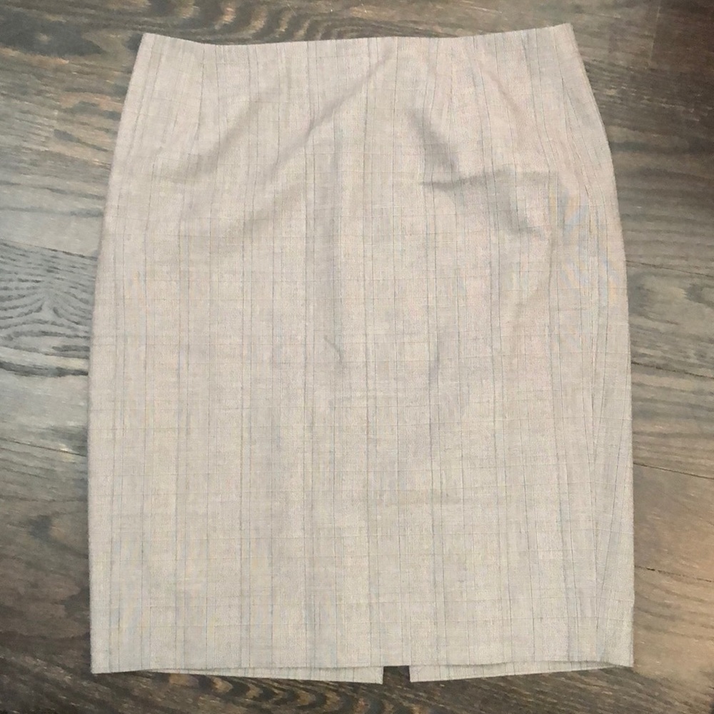 Eli’s Tahiti work skirt.